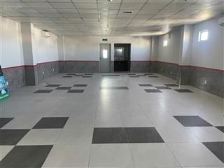 Cho thuê nguyên sàn văn phòng 250m², khu vực trung tâm thành phố