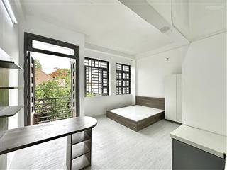 Phòng mới xây 100%, ban công, cửa sổ thoáng, phạm văn bạch, nguyễn sỹ sách