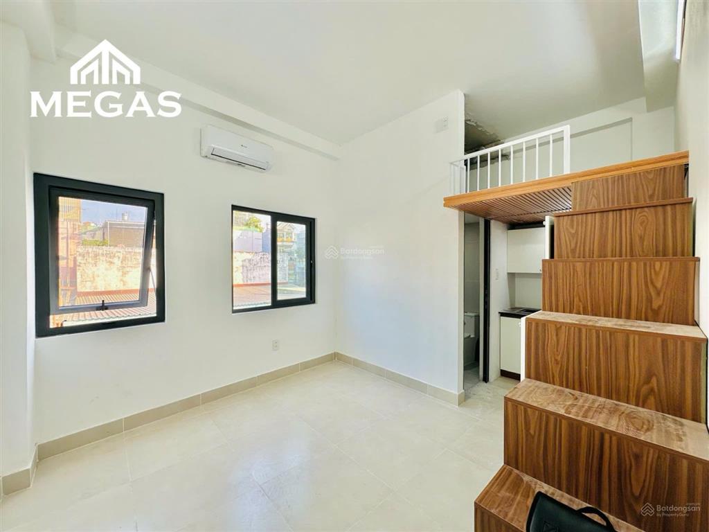 Phòng mới xây 100% full nội thất, cửa sổ thoáng, gác cao, ngay phạm văn bạch, trường chinh