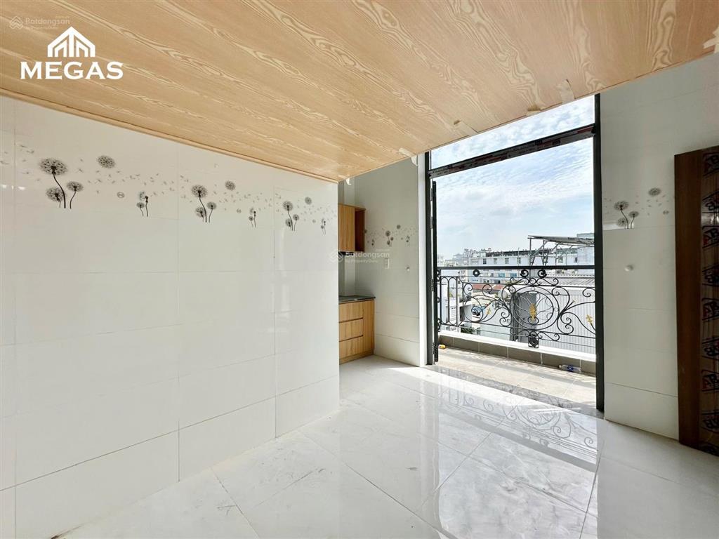 Phòng duplex, gần sân bay tân sơn nhất