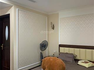 Chính chủ bán căn góc 3pn, 2wc, dt 87m2. giá chỉ 7,5 tỷ bao phí tại hc golden city, long biên