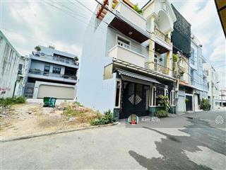 Hàng hiếm ! bán nhanh lô đất 2 mặt tiền trước sau 92m2 vuông vức( ngang 7.7m), sát phạm văn đồng
