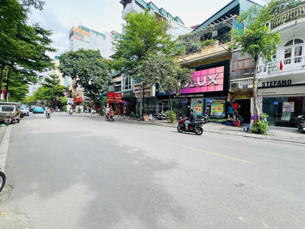 Mặt phố khâm thiên  53m² vuông vắn  xây tòa nhà 9 tầng  cho thuê căn hộ