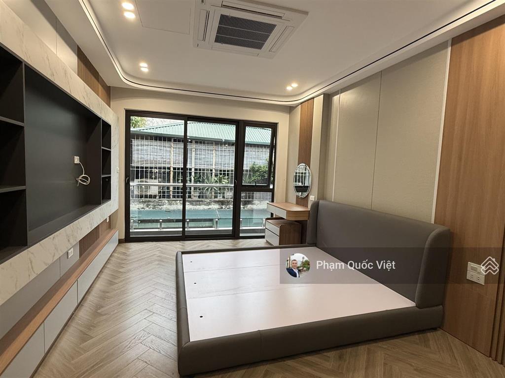 Bán nhà nguyễn văn cừ dt ~50m mt 4m 7 tầng + lửng gara suv thoải mái ttcc