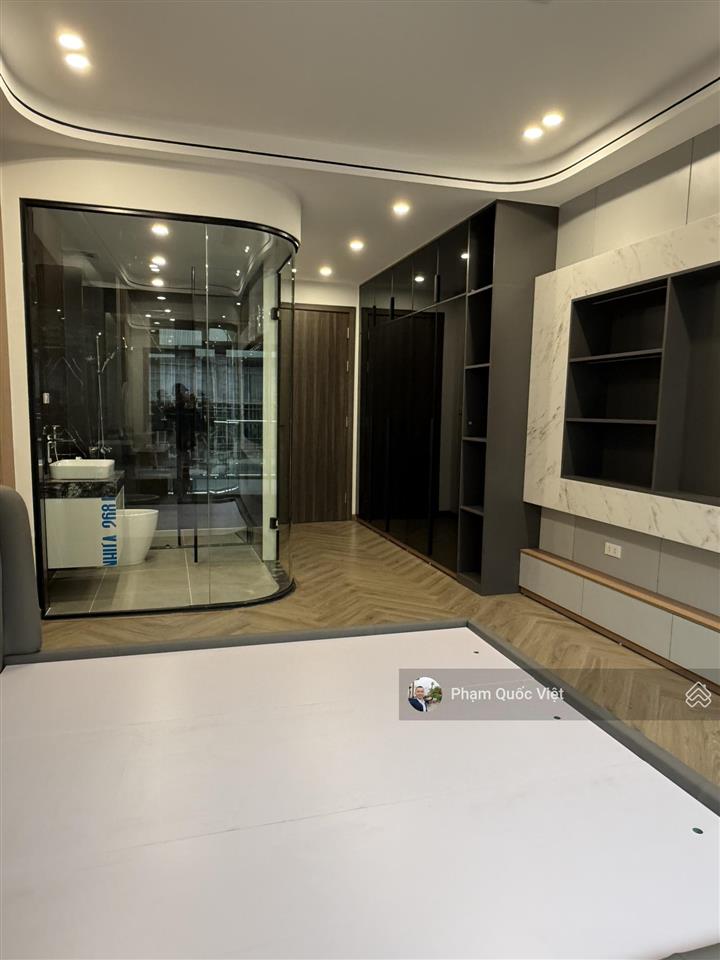 Bán nhà nguyễn văn cừ dt ~50m mt 4m 7 tầng + lửng gara suv thoải mái ttcc