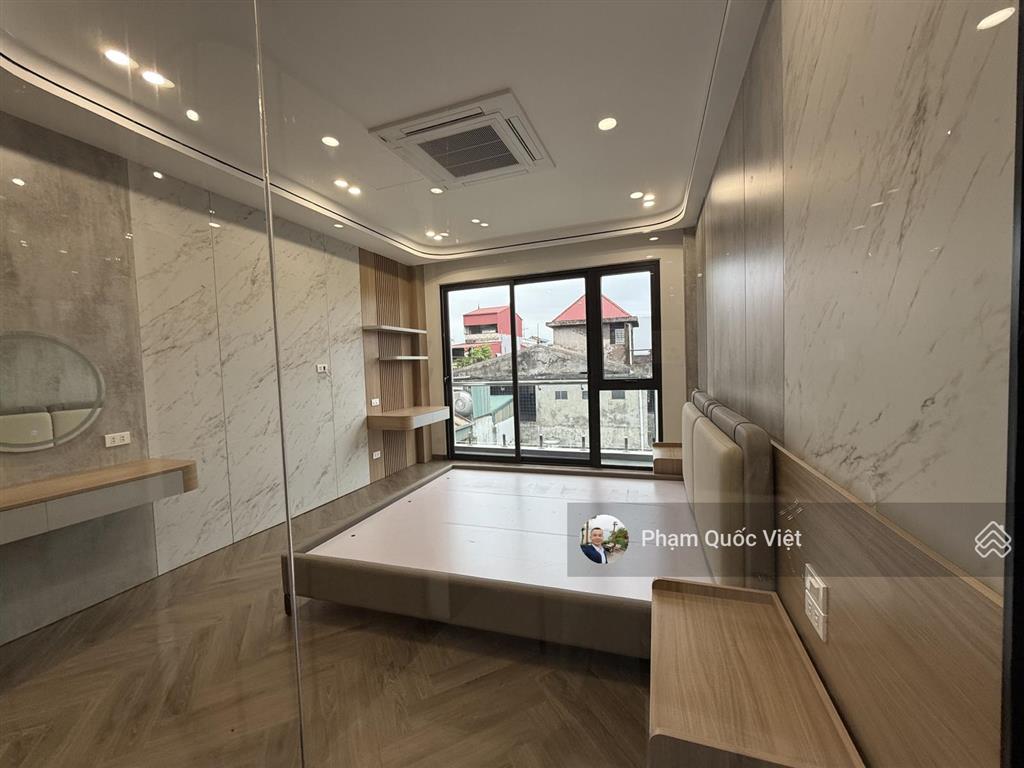 Bán nhà nguyễn văn cừ dt ~50m mt 4m 7 tầng + lửng gara suv thoải mái ttcc