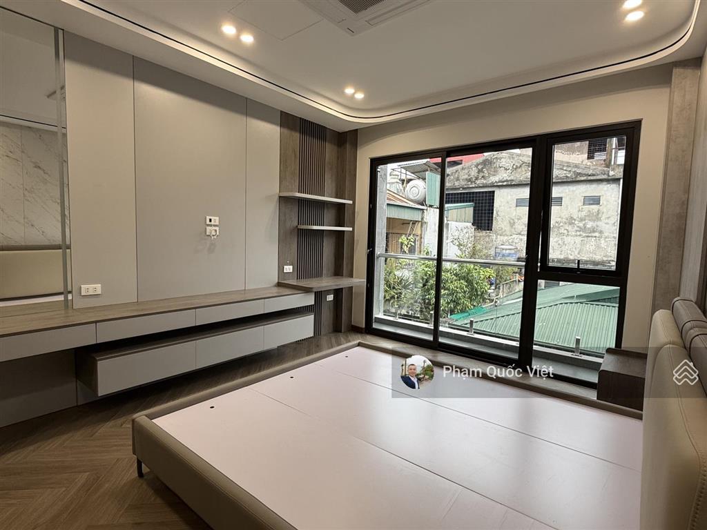 Bán nhà nguyễn văn cừ dt ~50m mt 4m 7 tầng + lửng gara suv thoải mái ttcc