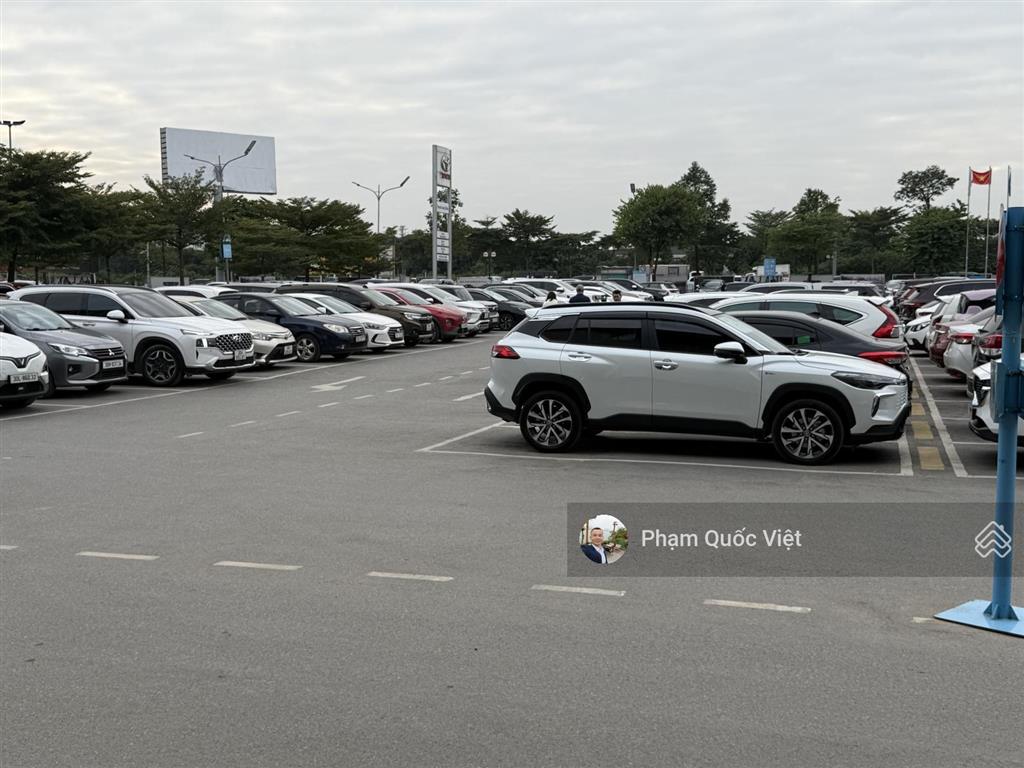 Bán nhà siêu đẹp hàng xóm aeon mall long biên dt 55m mt 5m xây 8 tầng gara 2 ô too