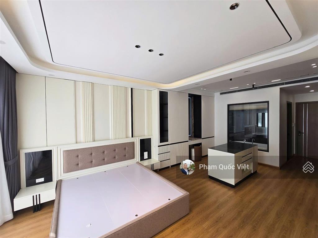 Bán nhà siêu đẹp hàng xóm aeon mall long biên dt 55m mt 5m xây 8 tầng gara 2 ô too