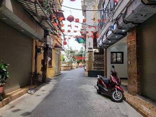 Bán gấp nhà nhuệ giang hà đông ô tô tránh gần phố, 47m2, 3t giá 11.6 tỷ
