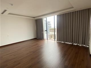 Cho thuê nhà vũ thạnh 32tr, dt 70m2 x 5t thiết kế hiện đại, nội thất cơ bản phù hợp vp mô hình sạch