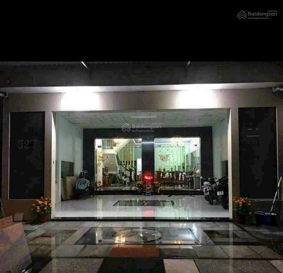 Nhà mt ql1 gần vòng xoay p4 tp tân an