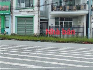 Nhà ngay vòng xoay đường tỉnh 827 với vành đai tp tân an, p7 tp tân an