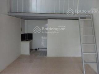 Nhà trọ đã cải tạo, cách cầu ông bố 02 phút, giá 1 triệu