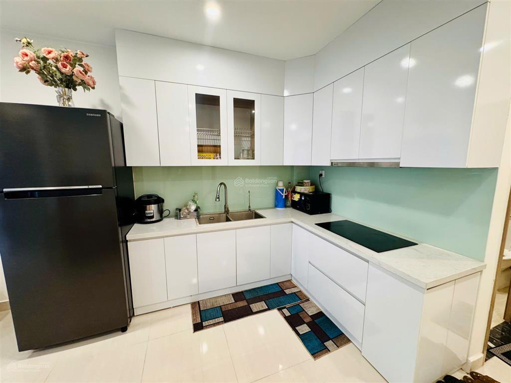 Bán nhanh căn 2pn 1vs, 60m2 full nội thất, view thoáng, hướng mát giá chỉ 3,55tỷ tại vhocp gia lâm