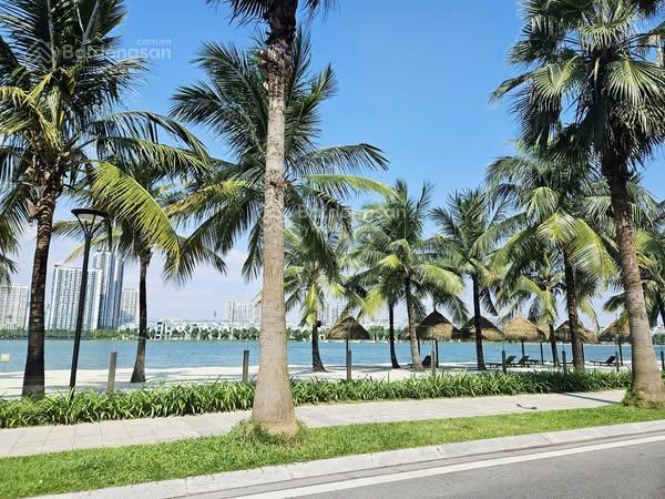 Bán gấp căn studio 31m2, tầng trung, full đồ, hướng mát giá chỉ 2,24 tỷ tại kđt vhocp