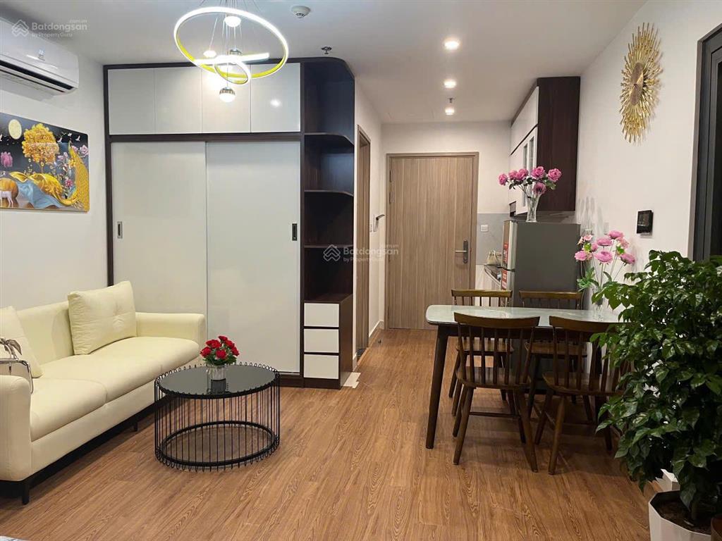 Bán gấp căn studio 31m2, tầng trung, full đồ, hướng mát giá chỉ 2,24 tỷ tại kđt vhocp
