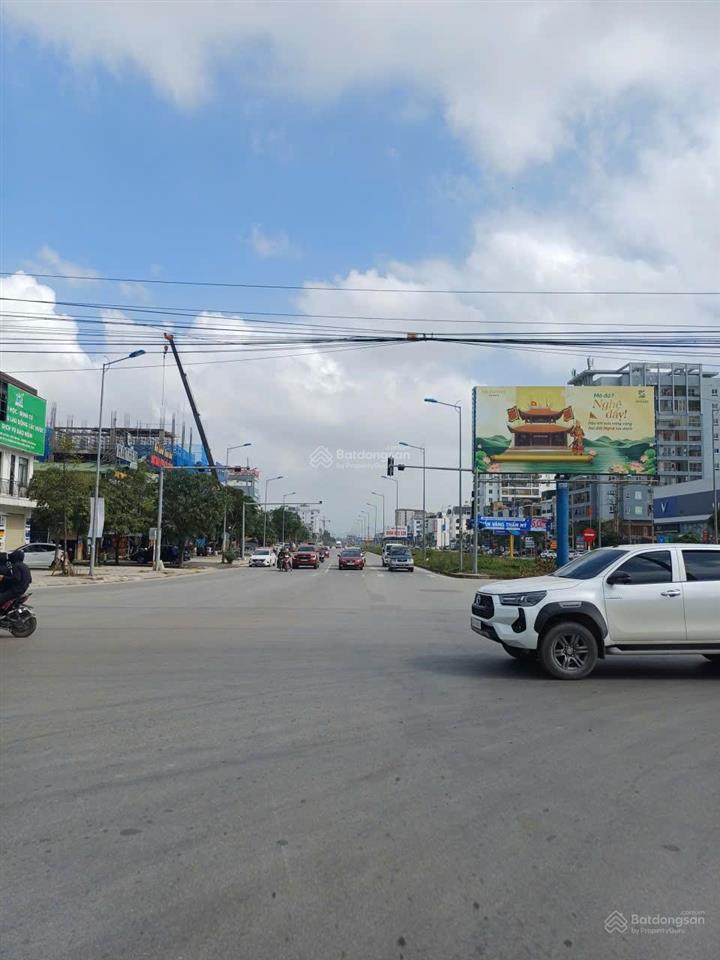 Nhanh tay sở hữu ngay lô góc 2 mặt tiền đường xuân thái rộng 18m. chỉ 9 tỷ890