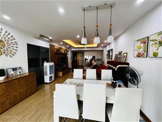 Căn hộ 3pn diện tích 127m2 nội thất đầy đủ đồ, tầng đẹp có slot đỗ xe ô tô giá chỉ nhỉnh 7. x tỷ