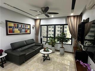 Nhà đẹp full nội thất và có lốt đỗ xe ô tô,gia đình cho thuê căn hộ 2pn2wc diện tích 90m2 tòa a