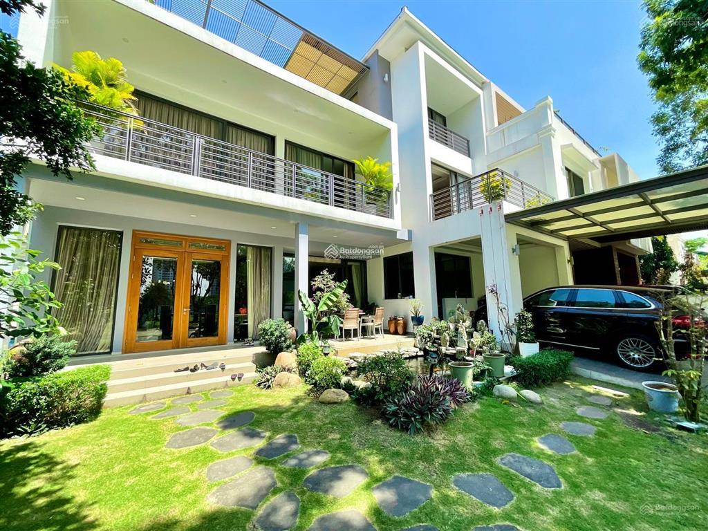 Chính chủ cho thuê biệt thự có hồ bơi pmh  q7, 5 phòng ngủ lớn, nhà đẹp nội thất cao cấp