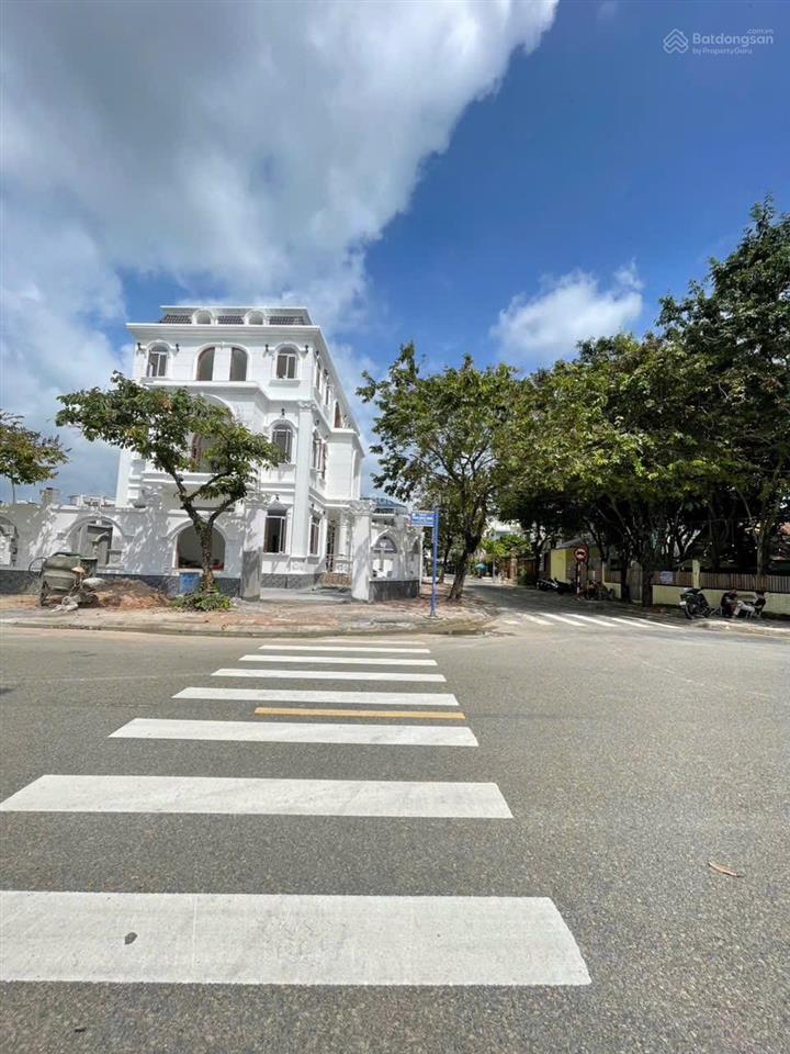 Bán đất ngay trung tâm hành chính bà rịa 238.4m2 đất ở toàn bộ giá 8.5 tỷ