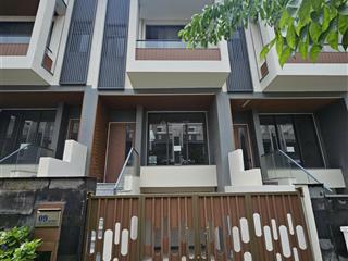 Chính chủ ngộp bank cần cắt lỗ phố liền kề chỉ 5 tỷ 5x20 bán hầm, 3 lầu cần bán gấp