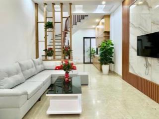 Bán nhà đất tại văn cao, tây hồ giá chỉ 11,7 tỷ, 30,2m2, nhiều tiện ích, kinh doanh sầm uất