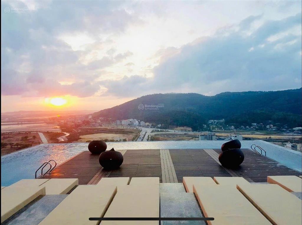 Bán cc a la carte hạ long 2ty3x 40m2, ở hùng thắng, hạ long, quảng ninh