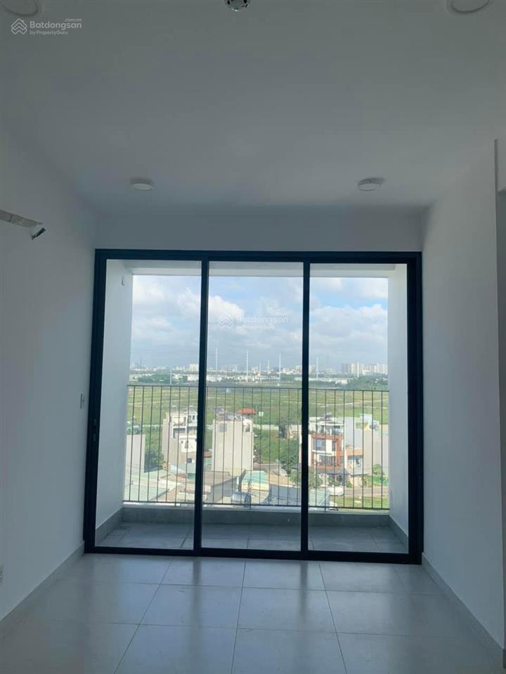 Cho thuê căn hộ chung cư 86m2 căn góc 2pn + 2wc nội thất cơ bản có rèm vào ở liền giá 7tr5/th.