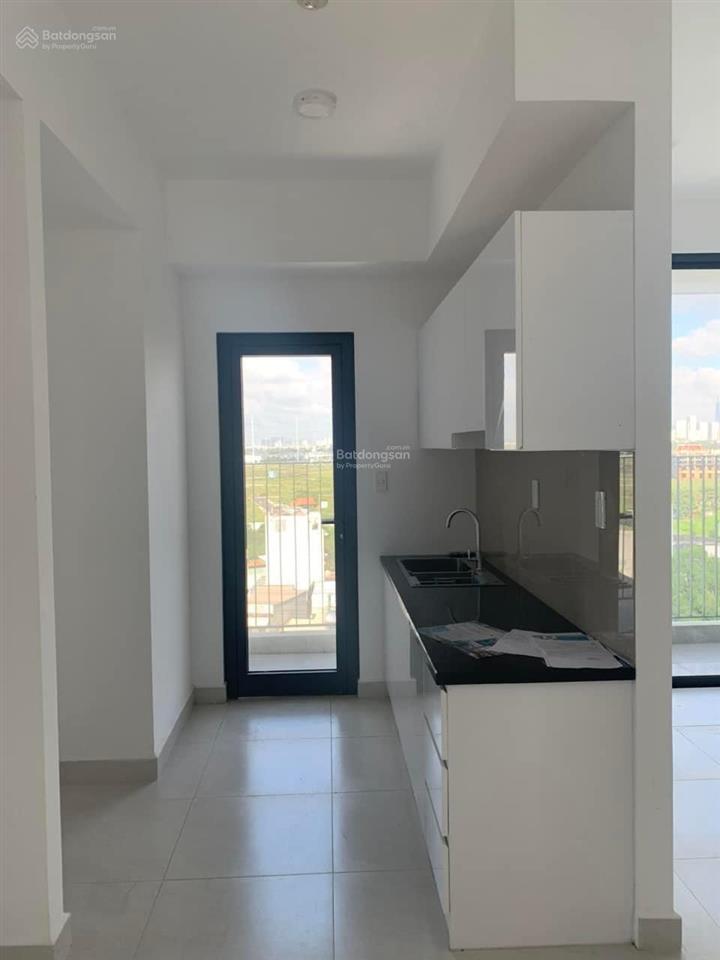 Cho thuê căn hộ chung cư 86m2 căn góc 2pn + 2wc nội thất cơ bản có rèm vào ở liền giá 7tr5/th.