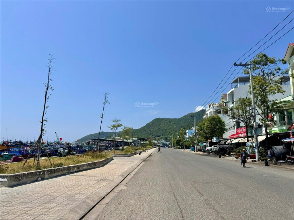 Bán đất nguyễn văn linh nha trang mặt biển hòn rớ, xây 6 tầng, giá tốt