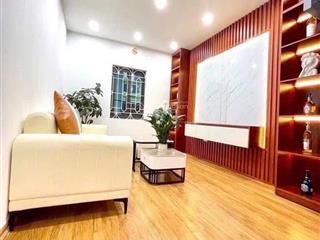 Bán căn hộ tập thể tầng 3 + 4  khương trung  quận thanh xuân  an sinh vip.