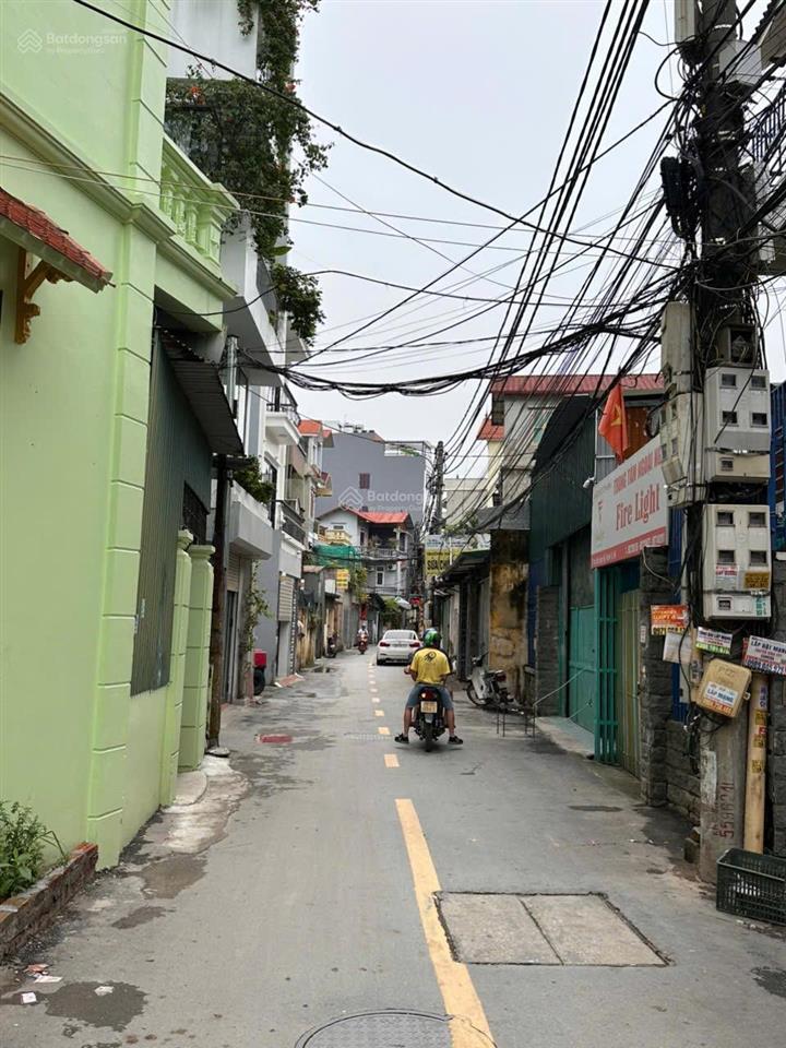 Bán đất tặng nhà c4 kinh doanh ô tô tránh cực đẹp gần bv nông nghiệp
