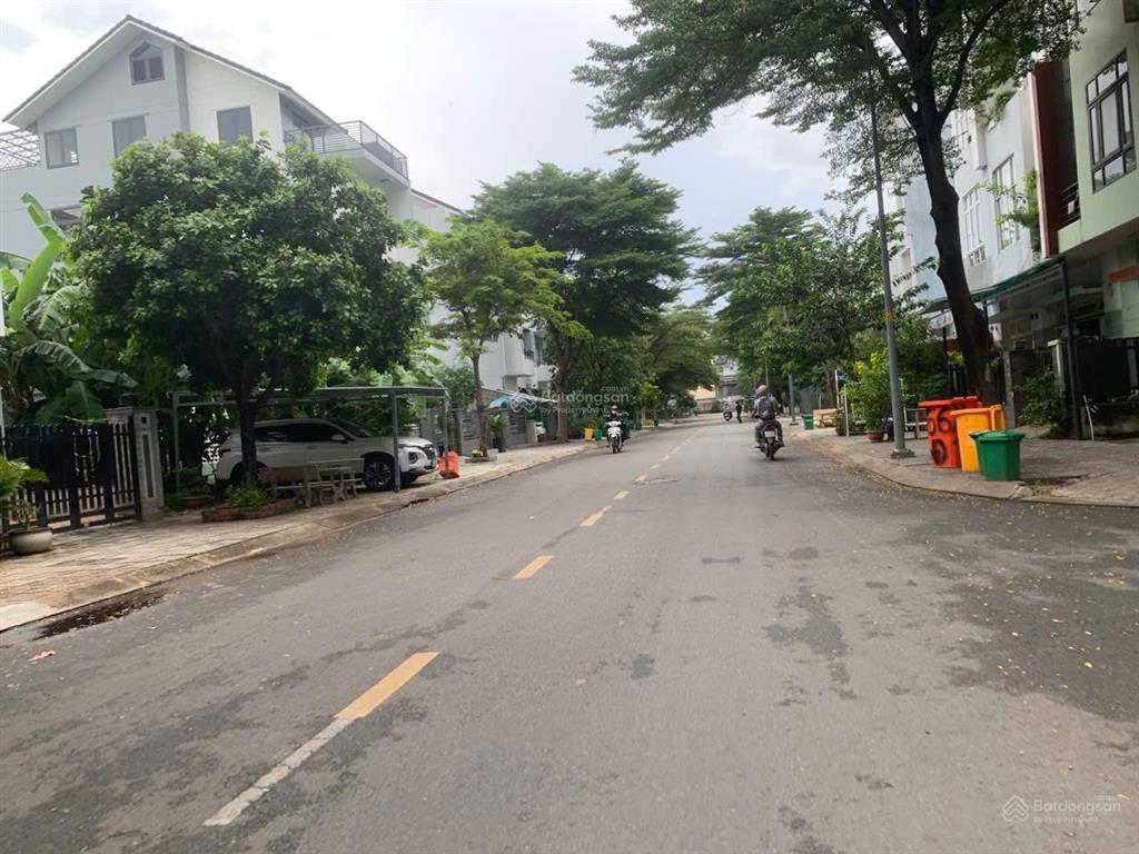 Nhà phố 1 trệt 2 lầu sân thượng kdc gia hoà p. phước long b, tp. thủ đức, diện tích 140tr/30 triệu