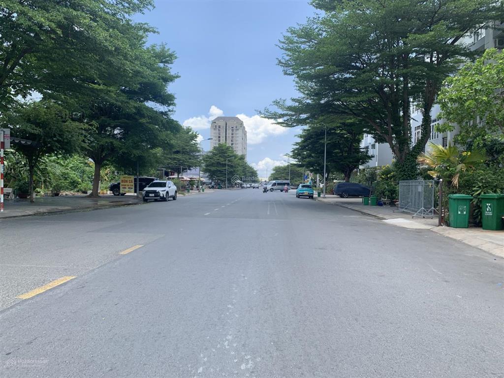 Bán biệt thự góc 2 mặt tiền kdc gia hòa, phước long b, tp thủ đức. dt 252m2, giá chỉ 23.8 tỷ tl