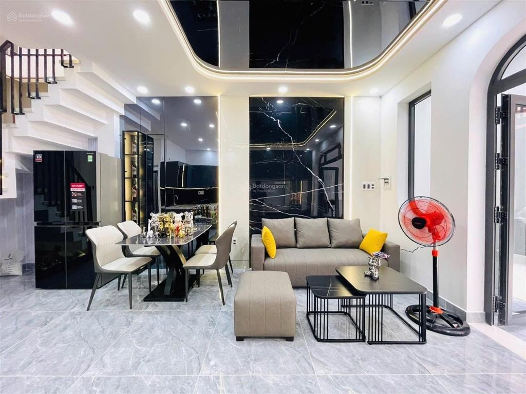 Mua 1 được 2, hẻm ô tô 2 tầng 74m2, 4 phòng ngủ 4wc full nội thất, ở 1 căn cho thuê 1 căn 26triệu