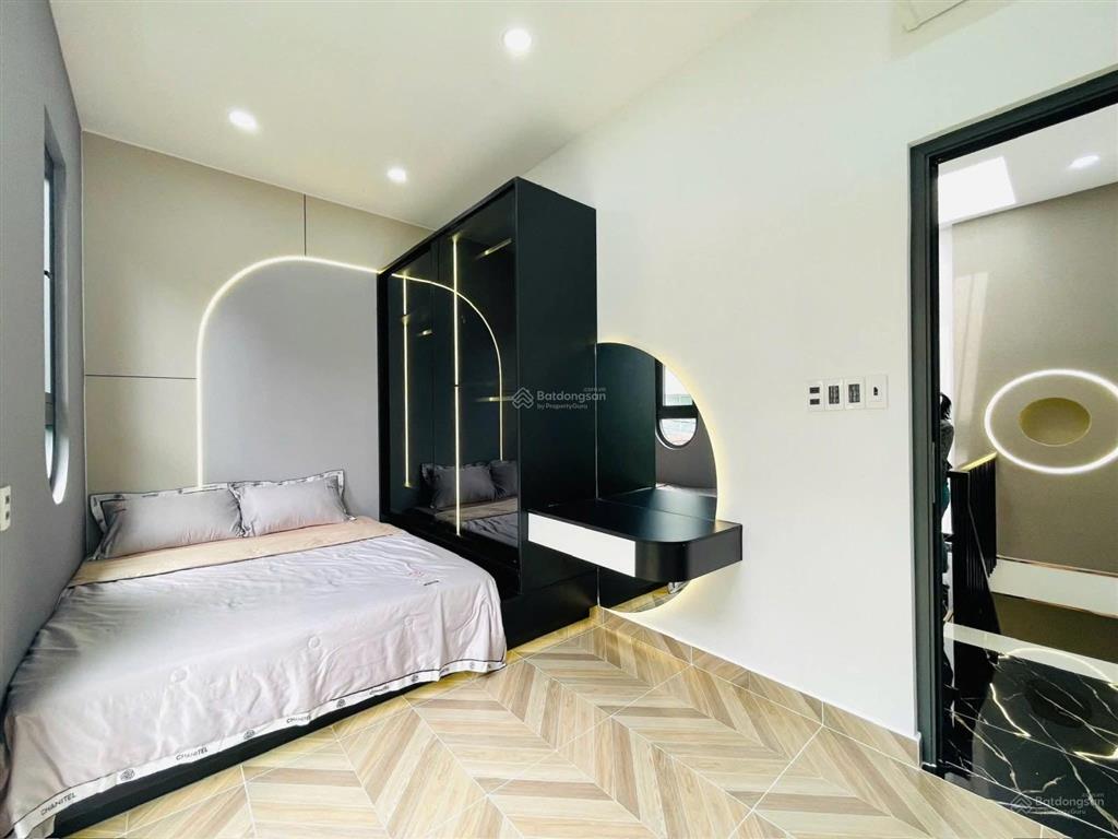 Mua 1 được 2, hẻm ô tô 2 tầng 74m2, 4 phòng ngủ 4wc full nội thất, ở 1 căn cho thuê 1 căn 26triệu