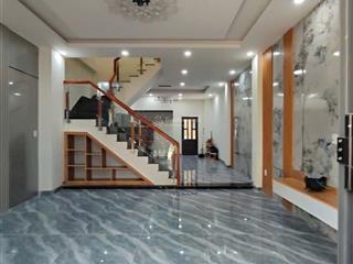 Nhà ngộp ngân hàng, giá chỉ 3tỷ8, 3 tầng 4pn 4wc, đường nhựa 7m, sổ hồng đã hoàn công, an phú