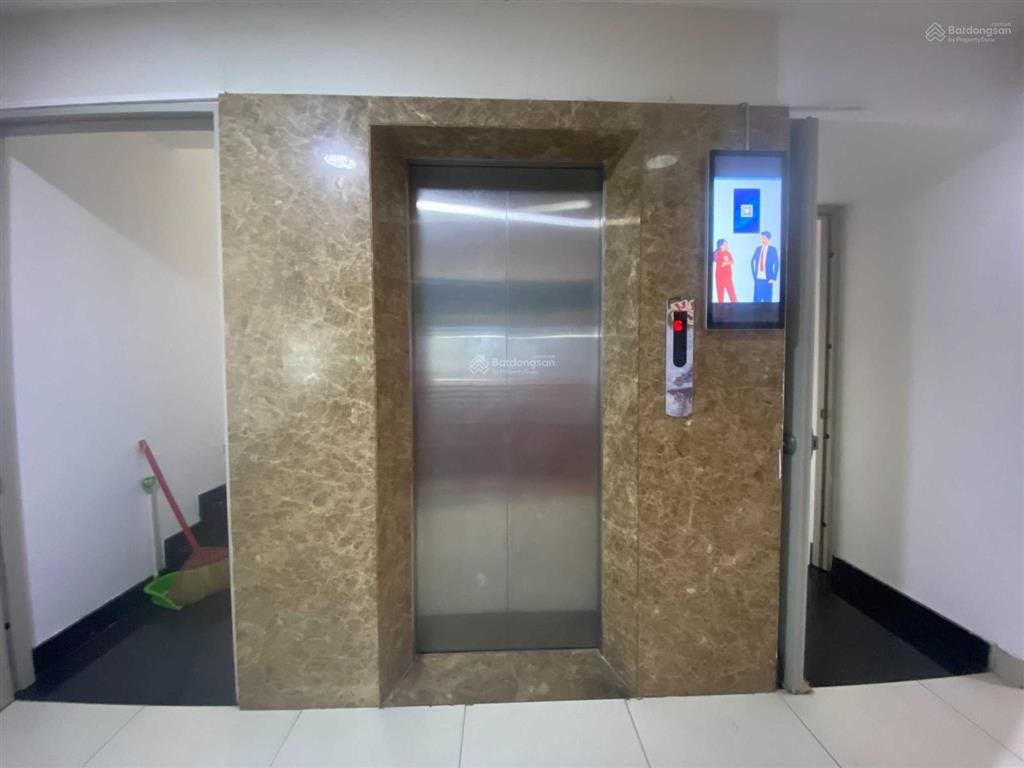 Cho thuê văn phòng đường hoàng văn thụ, phường 4, quận tân bình, dt 50m2, giá 10,5 triệu/tháng