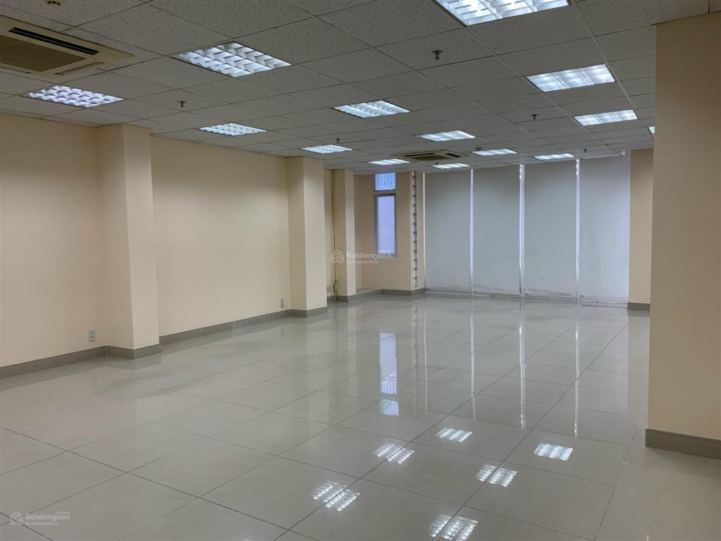 Cho thuê văn phòng đường hoàng văn thụ, phường 4, quận tân bình, dt 50m2, giá 10,5 triệu/tháng