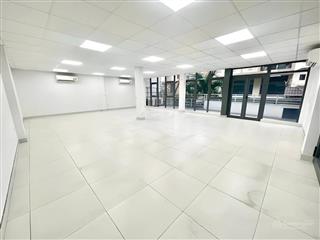 Cho thuê văn phòng đường nam kỳ khởi nghĩa, quận 3 dt 100m2 giá 28 triệu /tháng đã bao gồm pql