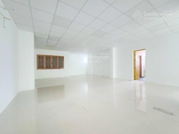 Cho thuê văn phòng mặt tiền đường nguyễn hữu cầu, phường tân định, q1 dt 150m² giá 50 triệu/tháng