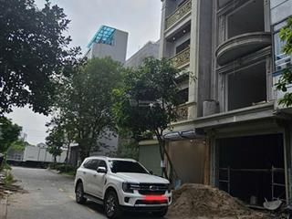 Bán nhà phân lô vỉa hè ô tô tránh, 6 tầng thang máy thiết kế hiện đại.