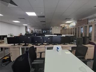 Cần bán gấp sàn thương mại đang làm công ty tòa viwaseen tower 48 tố hữu full đồ giá rẻ
