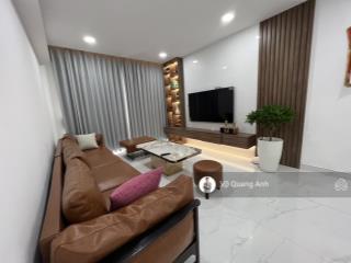 Em cần bán căn hộ diamond brilliant 142m  3pn  2wc  1 kho, giá 9 tỷ bao hết full nội thất