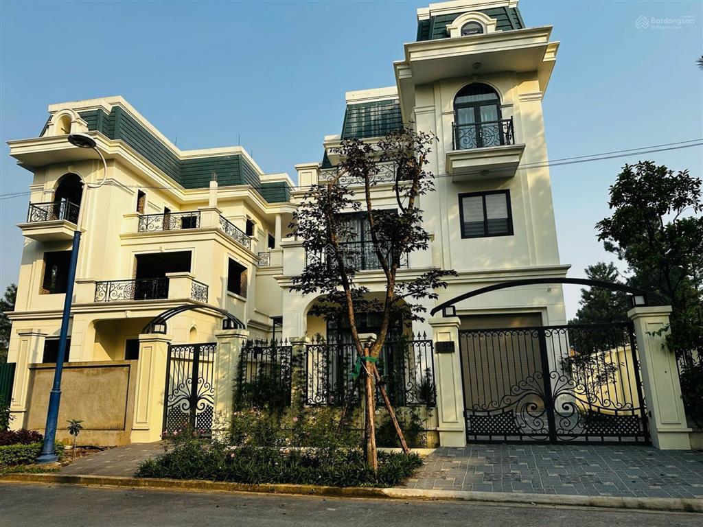 Bán nhanh biệt thự đơn lập 300m2 view công viên. em nhận mua bán + ký gửi tại the phoenix