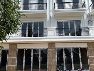 Cần bán nhà diện tích lớn 125m² sổ riêng, tiện kinh doanh
