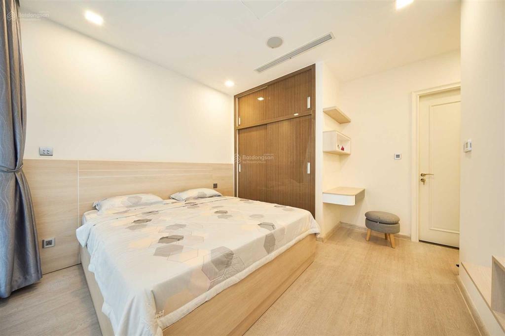 Vinhomes golden river ba son 2pn  2wc full nội thất giá chỉ 24 triệu/tháng, 74m² view landmark