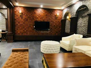 Cho thuê biệt thự vinhomes golden river ba son đầy đủ nội thất, dt 225m2 giá 180 triệu như hình